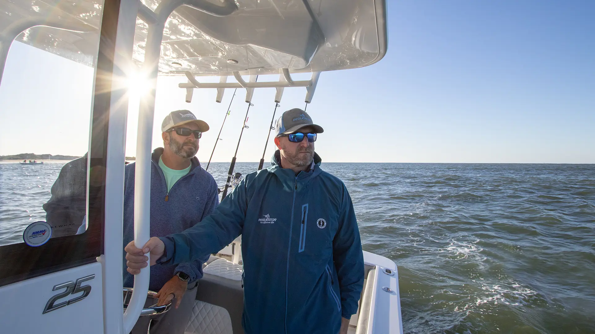 R25 Lifestyle Looking For Fish 060A9750 RGB