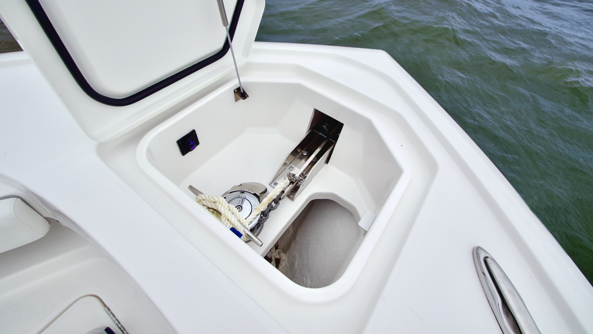 Reg 28 Anchor Locker 060A1692 1920X1080