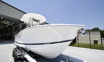 Regulator 23 Trailerable