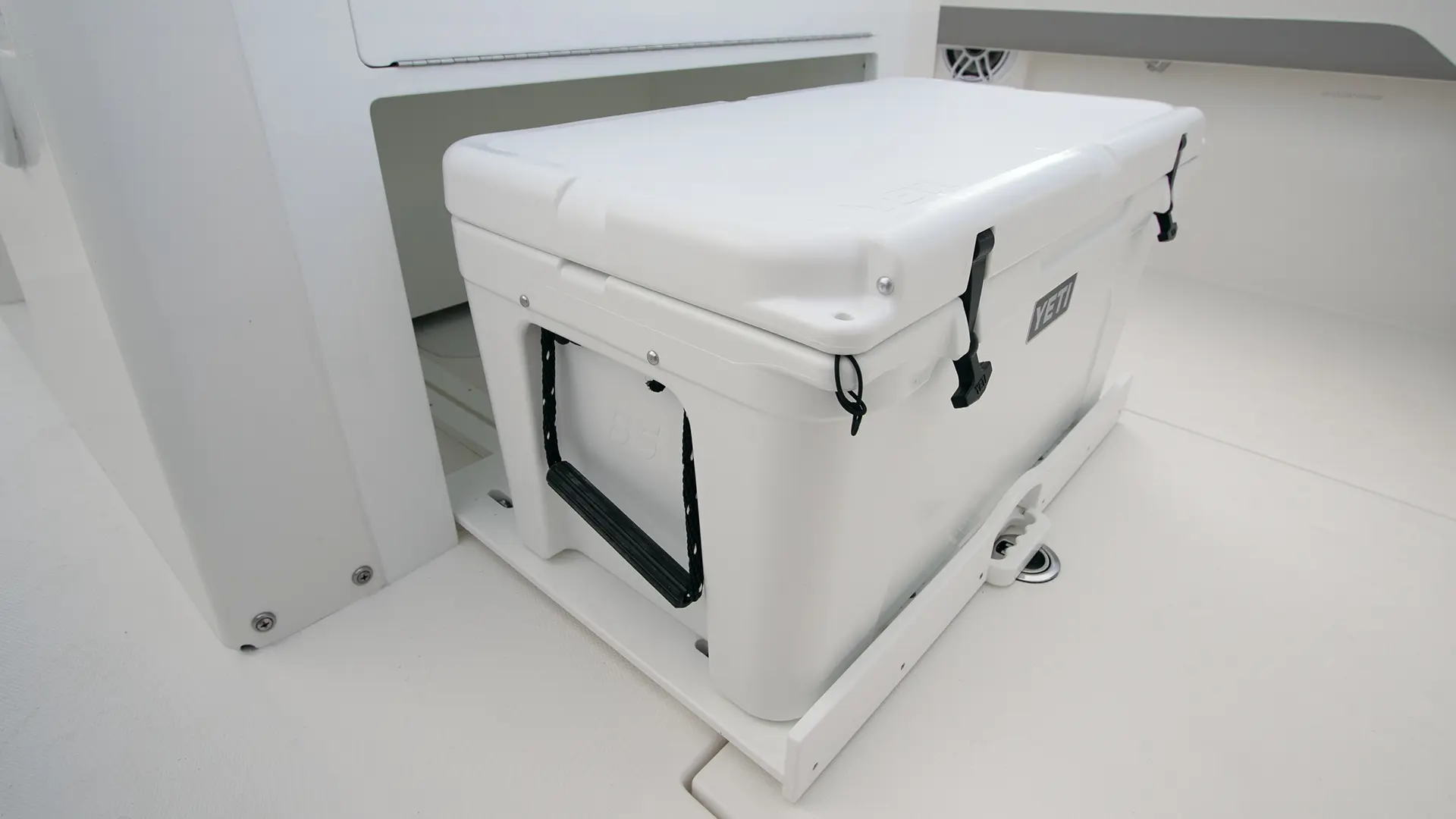 Reg 28 Tackle Center Slide Out YETI Cooler OUT 7X9A0171 1920X1080