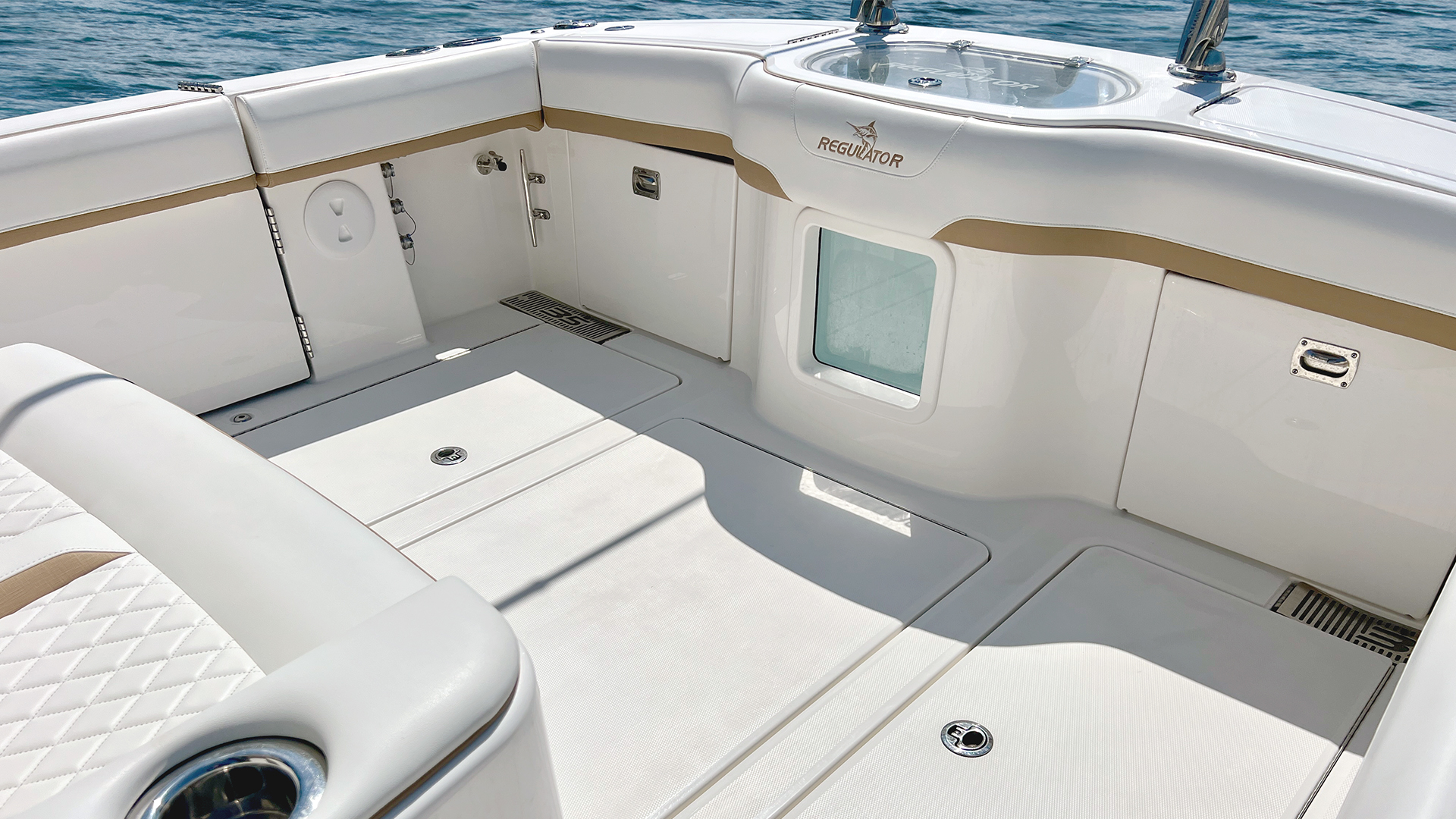 25MY REG 35 Aft Deck RGB 1920X1080 WG