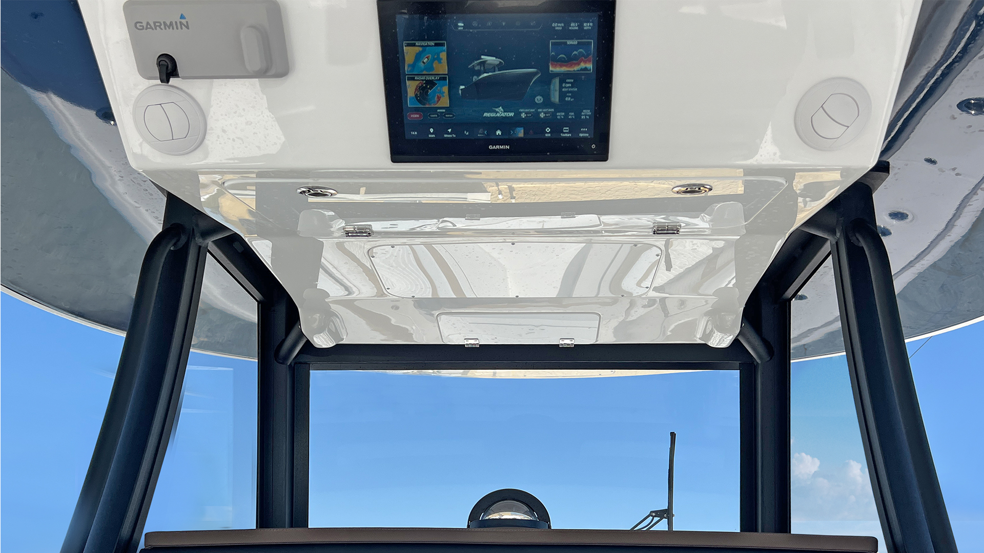 25MY REG 35 T Top Screen & Box RGB 1920X1080