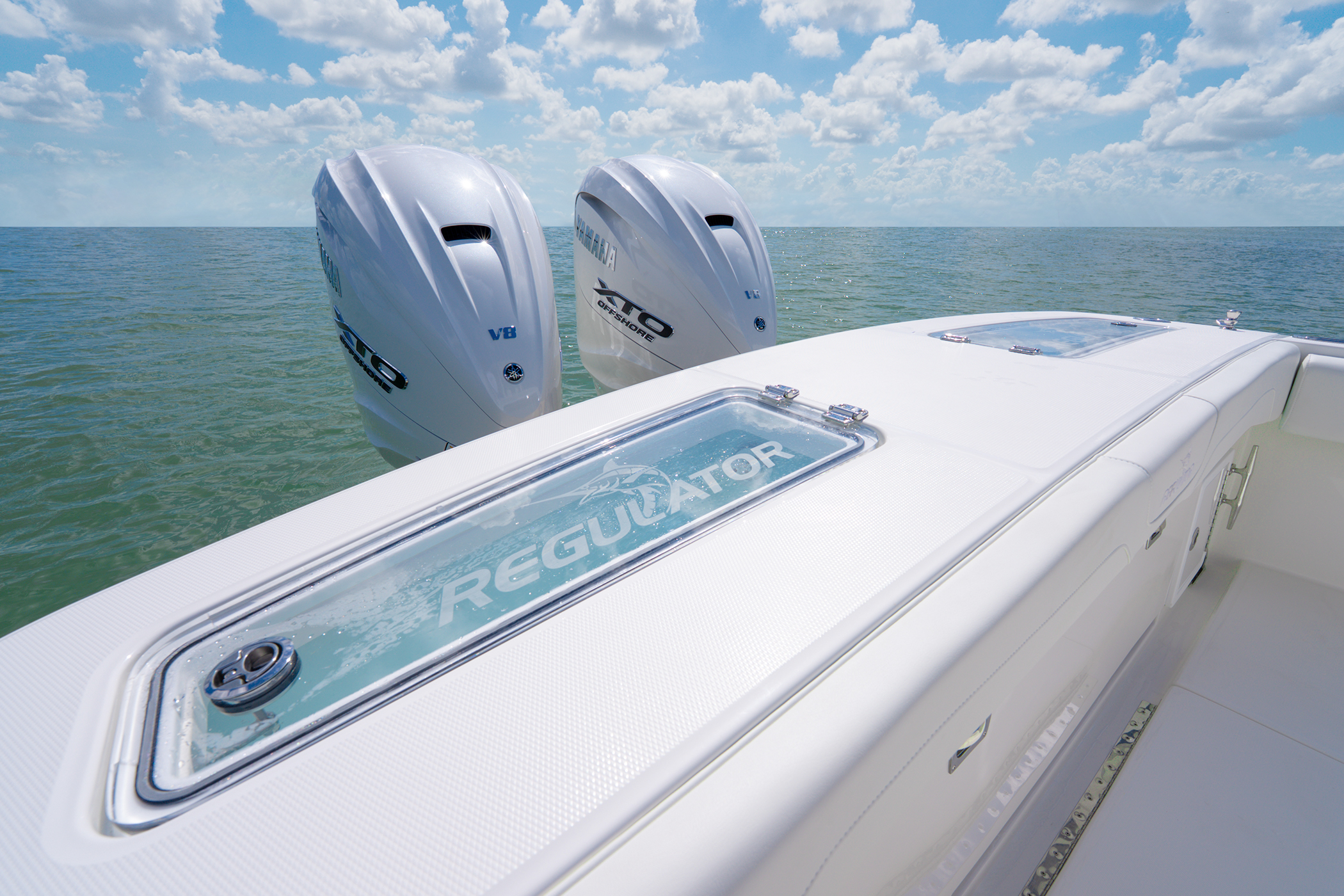 R31 MY27 Tampa Transom Livewell 75 WG