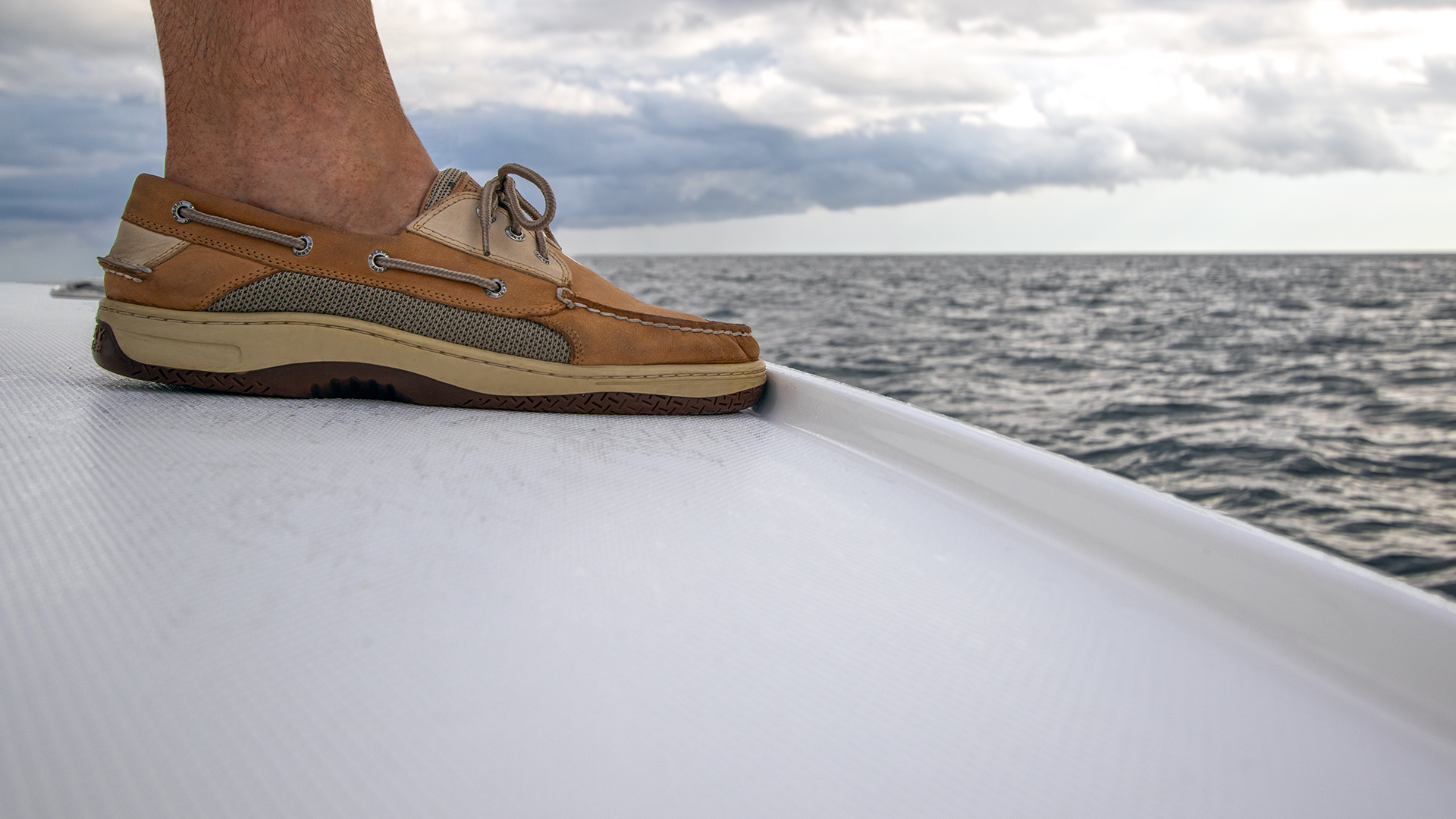 Reg 28 Bullnose Toerail With Foot 7X9A0175 1920X1080