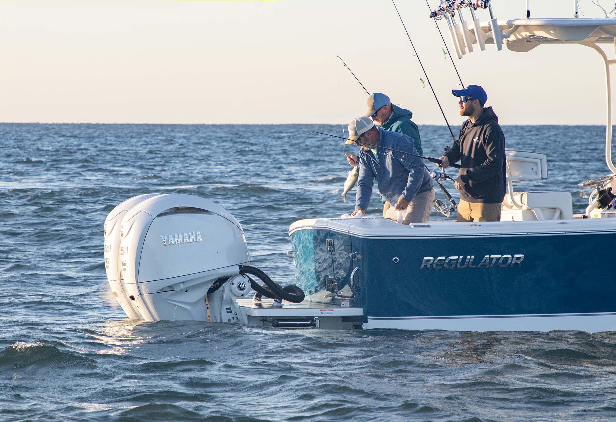 R25 Lifestyle Fishing Livewell Use 060A9632 RGB